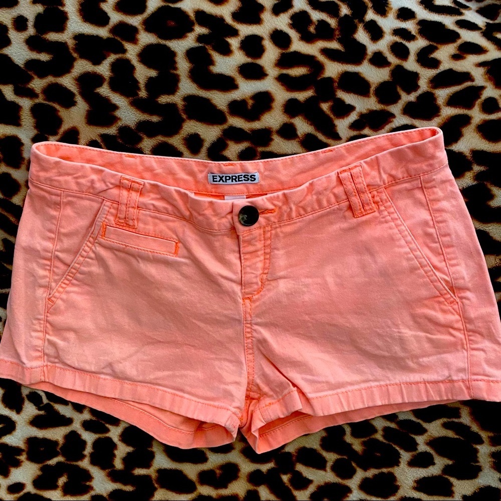 Express Shorts